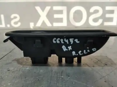 Peça sobressalente para automóvel em segunda mão botão / interruptor elevador vidro traseiro direito por renault clio iii 1.5 dci diesel cat referências oem iam   