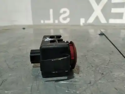 Peça sobressalente para automóvel em segunda mão interruptor 4 piscas - emergência por renault clio iii 1.5 dci diesel cat referências oem iam 8200483813  