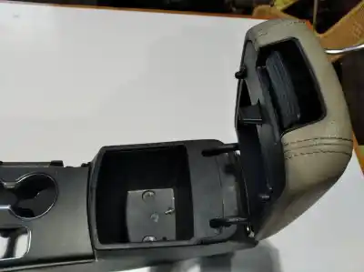 Pezzo di ricambio per auto di seconda mano bracciolo centrale per kia optima (jf) 1.7 crdi riferimenti oem iam 84601d4020fd4  