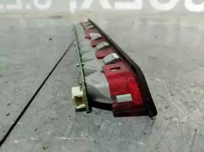 Peça sobressalente para automóvel em segunda mão farolim de travão central por kia optima (jf) 1.7 crdi referências oem iam d4z2791100