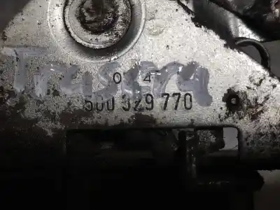 Автозапчастина б/у замок багажника / ворот для iveco 35s12 * посилання на oem iam 123842800  