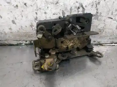 Автозапчастина б/у замок передніх дверей лівий для iveco 35s12 * посилання на oem iam   