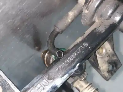 Pezzo di ricambio per auto di seconda mano rampa iniettori per renault clio ii fase i (b/cbo) 1.4 alize 75 cv / 55 kw riferimenti oem iam 7700868573d  