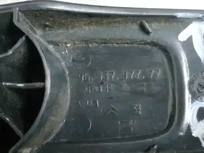 Pièce détachée automobile d'occasion MANIVELLE / POIGNÉE LÈVE VITRE ARRIÈRE GAUCHE pour PEUGEOT 207  Références OEM IAM 9653797777  
