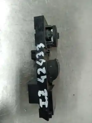 Peça sobressalente para automóvel em segunda mão botão / interruptor elevador vidro dianteiro esquerdo por ford focus berlina (cap) 1.6 tdci cat referências oem iam 03168002