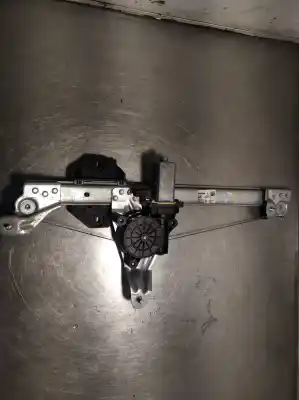 İkinci el araba yedek parçası ARKA SOL CAM REGÜLATÖRÜ için DACIA SANDERO  OEM IAM referansları 827211031R  