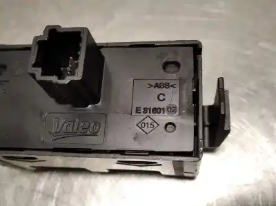 Second-hand car spare part hazard warning lights for dacia sandero 0.9 tce cat oem iam references e31601