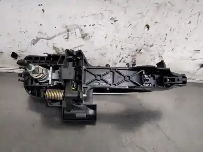 Second-hand car spare part exterior left front door handle for kia cee'd (jd) 1.6 crdi 128 oem iam references 