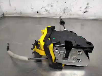 Second-hand car spare part left front door lock for kia cee'd (jd) 1.6 crdi 128 oem iam references 81310a2100