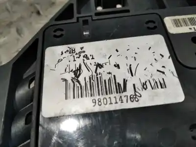 Second-hand car spare part fuse box unit for citroen c3 collection oem iam references 9801147680  