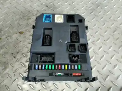 İkinci el araba yedek parçası RÖLE/SIGORTA KUTUSU için CITROEN C3  OEM IAM referansları 9666952080  