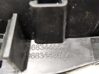 Peça sobressalente para automóvel em segunda mão puxador interior traseiro direito por citroen c3 collection referências oem iam 9683446577  