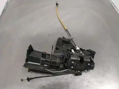 Peça sobressalente para automóvel em segunda mão fechadura da porta dianteira esquerda por ford focus berlina (cap) 1.6 tdci cat referências oem iam   