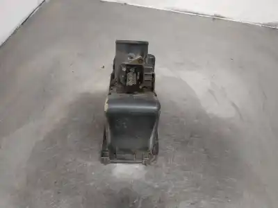 Автозапчастина б/у витратомір повітря для toyota yaris (ncp1/nlp1/scp1) 1.4 d-4d linea luna посилання на oem iam 2220430010  