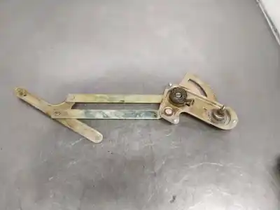İkinci el araba yedek parçası ÖN SAG PENCERE REGÜLATÖRÜ için RENAULT 5 (B/C40)  OEM IAM referansları   
