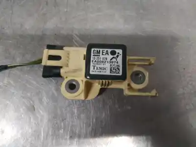 Peça sobressalente para automóvel em segunda mão sensor por opel astra gtc sport referências oem iam 13251078  