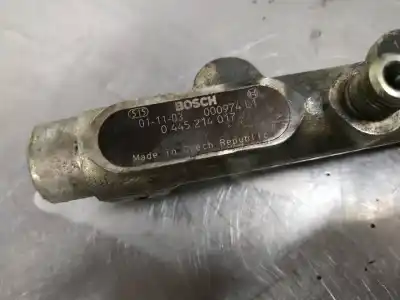 Pièce détachée automobile d'occasion RAMPE D'INJECTEUR pour CITROEN C5 BERLINA  Références OEM IAM 0445214017  