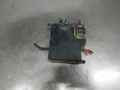 Recambio de automóvil de segunda mano de CAJA RELES / FUSIBLES para RENAULT 19 (B/C/L53)  referencias OEM IAM   
