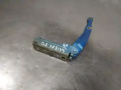 Second-hand car spare part left front hood hinge for dacia sandero laureate oem iam references 9r00002