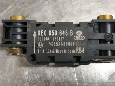 Peça sobressalente para automóvel em segunda mão sensor por audi a4 berlina (8e) 2.0 tdi (dpf) (125kw) referências oem iam 8e0959643b  