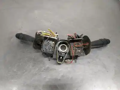 Pièce détachée automobile d'occasion COMMUTATEUR MULTIFONCTIONS pour RENAULT KANGOO (F/KC0)  Références OEM IAM 8200336229  