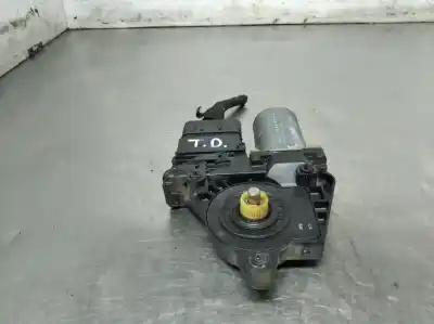 Pezzo di ricambio per auto di seconda mano MOTORE ALZACRISTALLI POSTERIORE DESTRO per VOLKSWAGEN PASSAT BERLINA (3B3)  Riferimenti OEM IAM 0130821696  