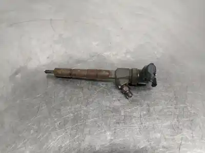 Pezzo di ricambio per auto di seconda mano INIETTORE per OPEL VECTRA C CARAVAN  Riferimenti OEM IAM 0445110243  