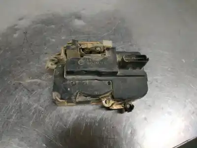 Second-hand car spare part left front door lock for peugeot partner (s2) combiespace oem iam references   