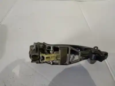 Tweedehands auto-onderdeel buitenste handgreep rechts voor voor volkswagen touareg (7la) 4.2 v8 40v cat (axq) oem iam-referenties 7l0837886c