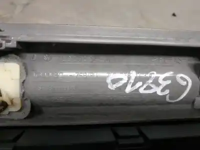 Tweedehands auto-onderdeel binnenlicht voor volkswagen touareg (7la) 4.2 v8 40v cat (axq) oem iam-referenties 7l0868403