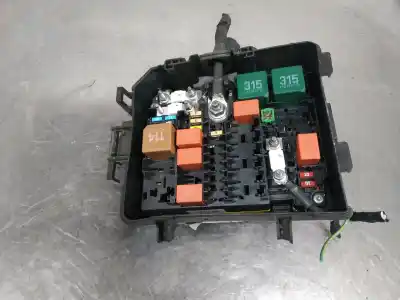 Second-hand car spare part fuse box unit for citroen c4 berlina shine 130 cv / 96 kw oem iam references 9672125080