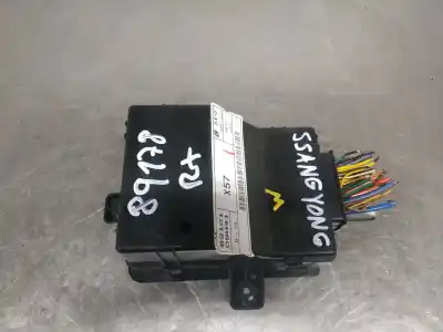 Second-hand car spare part fuse box unit for ssangyong kyron 200 xdi limited oem iam references 82101  