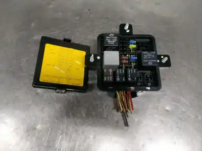 Second-hand car spare part fuse box unit for ssangyong kyron 200 xdi limited oem iam references 8216009660  