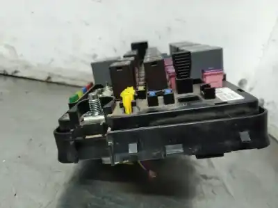 Second-hand car spare part fuse box unit for ssangyong kyron 200 xdi limited oem iam references ak7022  
