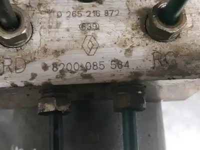 Pezzo di ricambio per auto di seconda mano abs per renault clio ii fase ii (b/cb0) authentique 58 cv / 43 kw riferimenti oem iam 8200085584  