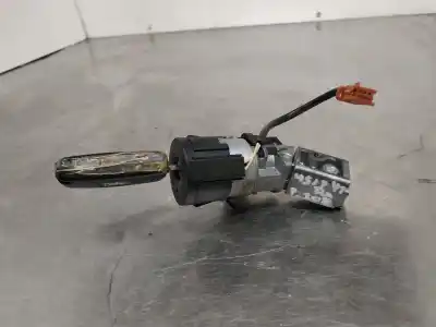 Pezzo di ricambio per auto di seconda mano interruttore di avviamento per peugeot 207 xs pack riferimenti oem iam 9663123280  