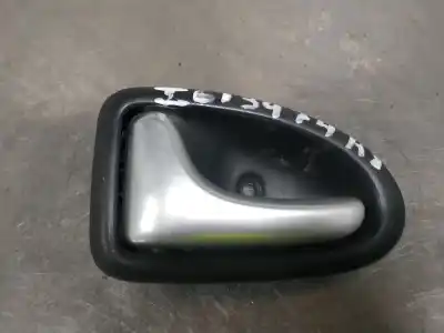 Second-hand car spare part INTERIOR LEFT FRONT HANDLE for RENAULT MEGANE I BERLINA HATCHBACK (BA0)  OEM IAM references 8200028994  