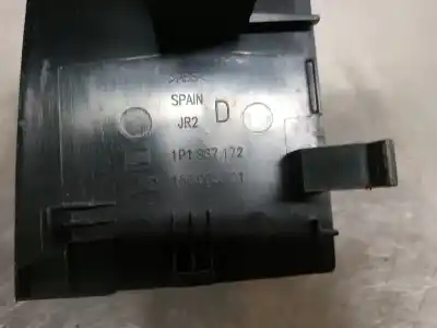 Peça sobressalente para automóvel em segunda mão botão / interruptor elevador vidro dianteiro direito por seat leon (1p1) reference referências oem iam 1p1867172  