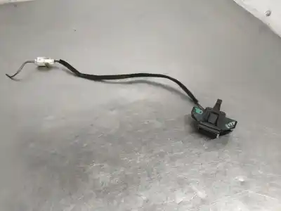 Pezzo di ricambio per auto di seconda mano baule / serratura del cancello per renault clio ii fase ii (b/cb0) authentique riferimenti oem iam 7700308997  