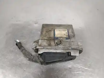 Pezzo di ricambio per auto di seconda mano centralina motore per renault kangoo (f/kc0) authentique 64 cv / 47 kw riferimenti oem iam 7700104956  