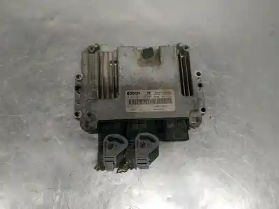 Recambio de automóvil de segunda mano de centralita motor uce para renault megane ii berlina 5p dynamique referencias oem iam 8200310863  