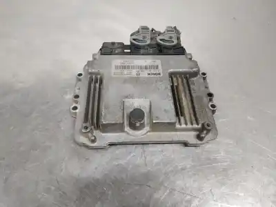 Recambio de automóvil de segunda mano de centralita motor uce para renault megane ii berlina 5p dynamique referencias oem iam 8200310863  