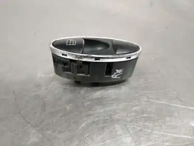 Recambio de automóvil de segunda mano de mando elevalunas delantero derecho para mercedes clase e (w211) berlina e 320 cdi (211.022) 224 cv / 165 kw referencias oem iam a2118219758  