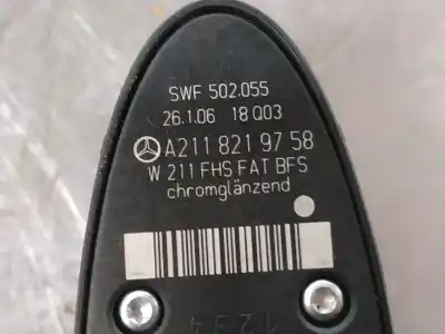 Recambio de automóvil de segunda mano de mando elevalunas delantero derecho para mercedes clase e (w211) berlina e 320 cdi (211.022) 224 cv / 165 kw referencias oem iam a2118219758  