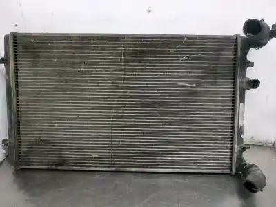Recambio de automóvil de segunda mano de RADIADOR AGUA para SKODA OCTAVIA BERLINA (1U2)  referencias OEM IAM 1J0121253AD  