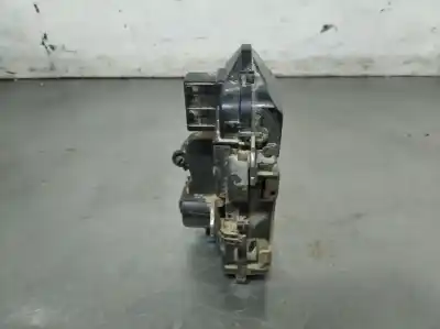 Second-hand car spare part left front door lock for citroen berlingo 1.9 d multispace oem iam references   