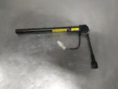 Second-hand car spare part right airbag tensioner for renault modus confort dynamique 98 cv / 72 kw oem iam references 8200215871  