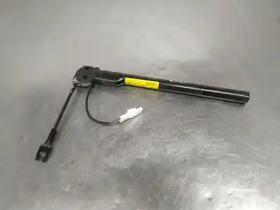 Second-hand car spare part Right Airbag Tensioner for RENAULT MODUS Confort Dynamique 98 CV / 72 KW OEM IAM references 8200215871  