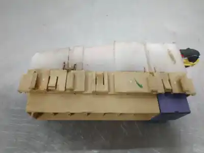 Second-hand car spare part FUSE BOX UNIT for RENAULT MODUS  OEM IAM references 8200241944  