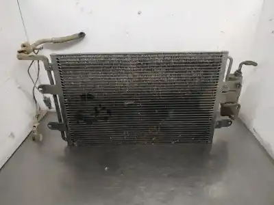 Pièce détachée automobile d'occasion Condenseur De Climatisation pour SEAT LEON (1M1) Signo Références OEM IAM B14825941  